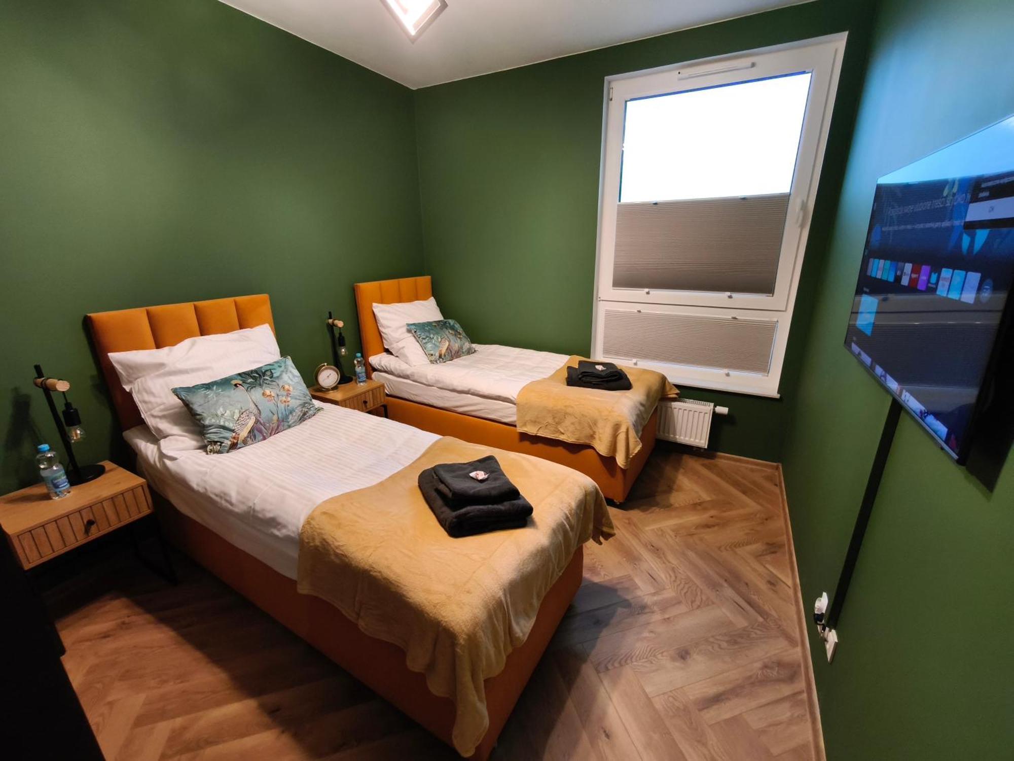 Luksusowy Apartament, Duzy Parking, Zameldowanie 24H, Fv, Ekspres, Xbox, Klimatyzacja, Dwie Sypialnie, Kuchnia I Salon, Samo Centrum Miasta, Starogard Gdański Exterior foto